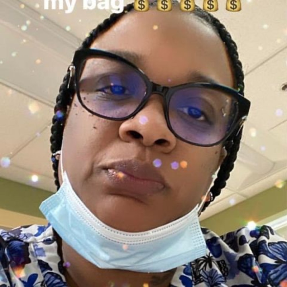 Meet your Posher, Aishena